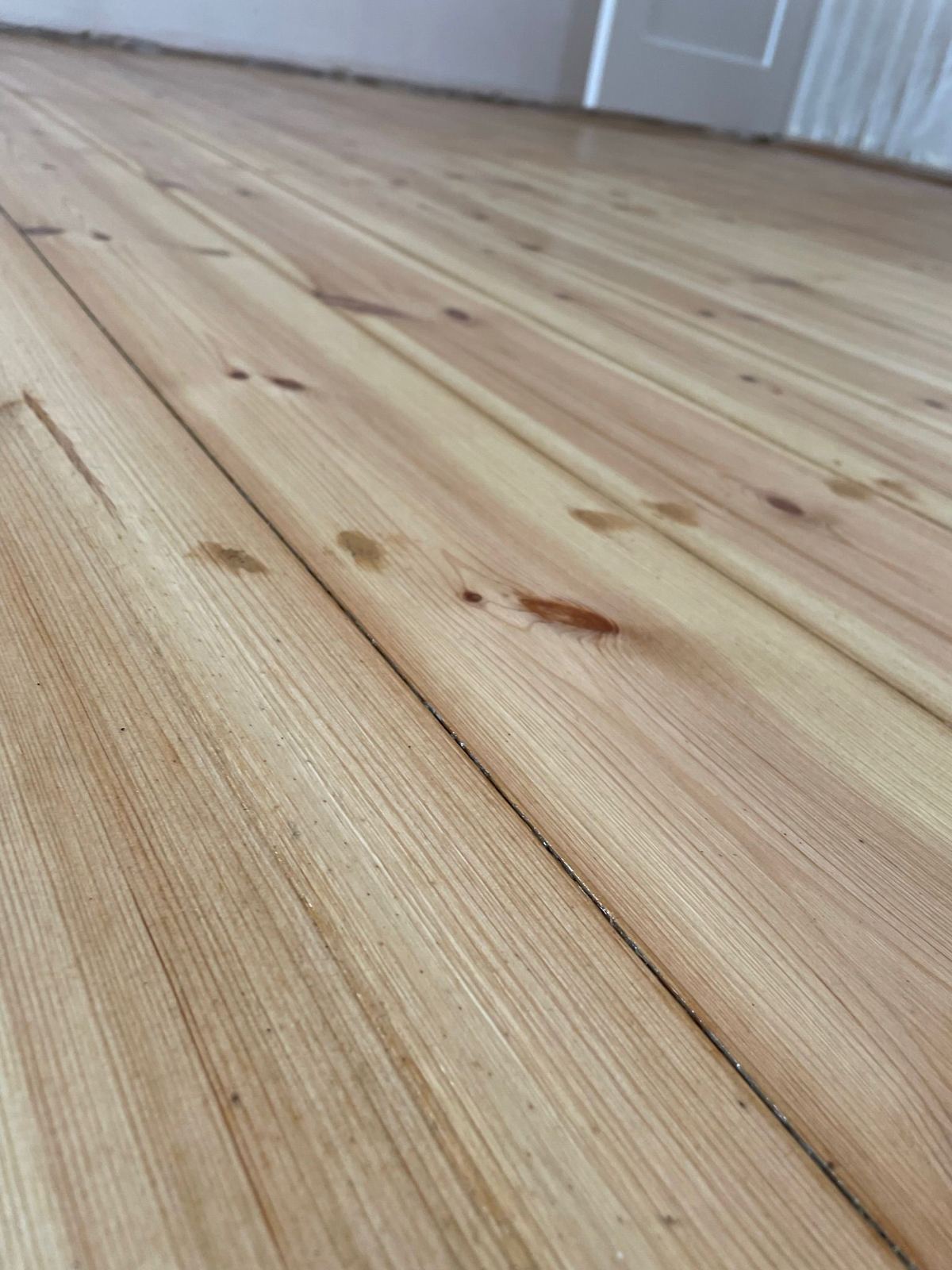 Detailansicht geschliffener Dielen